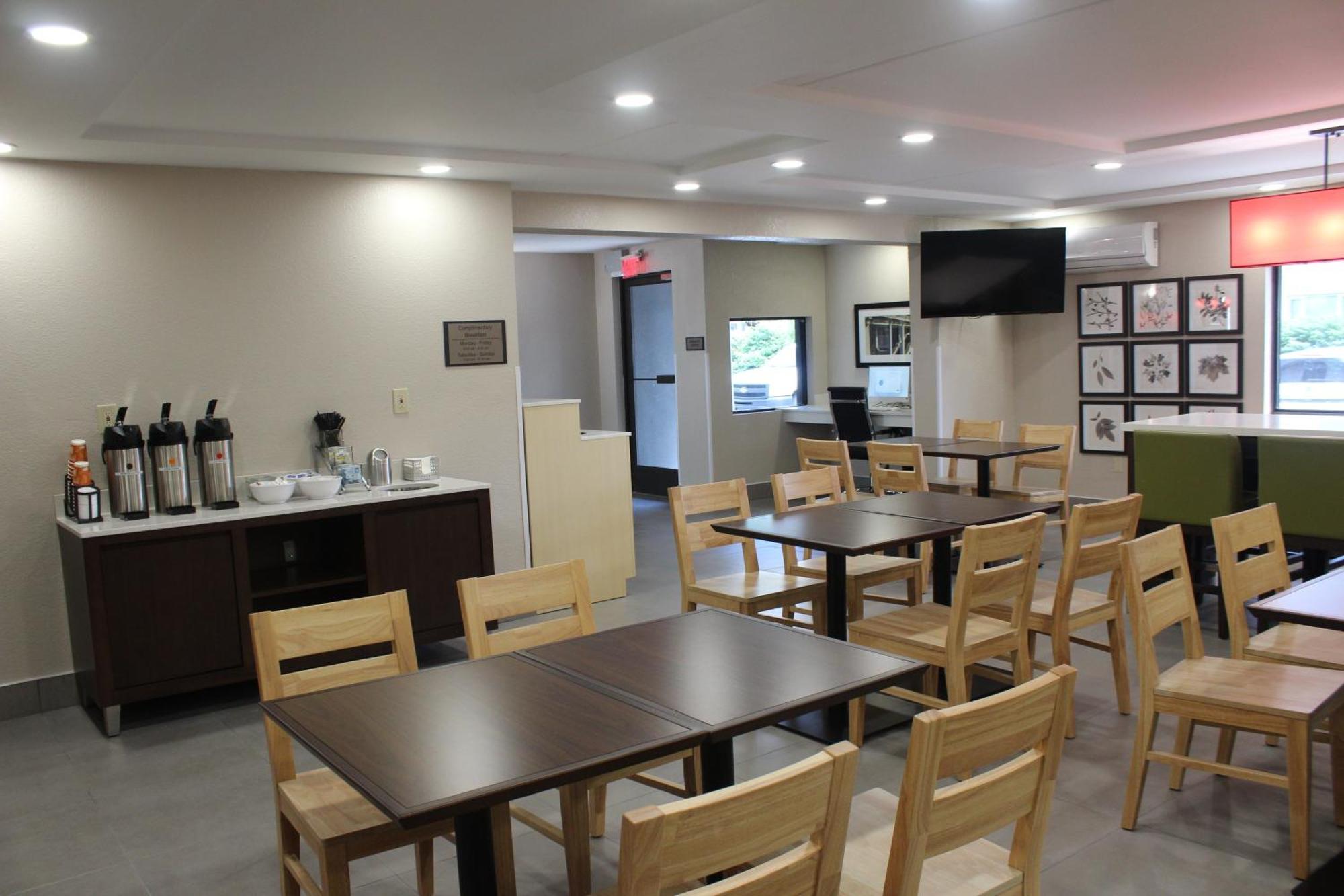 Country Inn & Suites By Radisson, Dunbar - Charleston Екстериор снимка